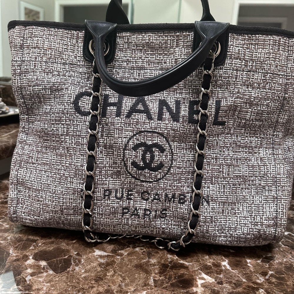 Chanel Deauville 31 Rue Cambon Tote Bag Used